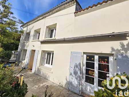 vente maison à saint-fort-sur-le-né (16130) : à vendre / 99m² saint-fort-sur-le-né