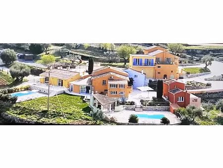 vente maison 12 pièces 450 m² à le beausset (83330)  2 490 000 €