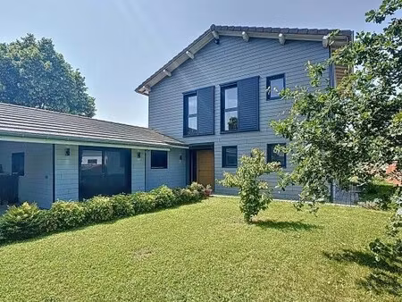 maison de luxe à vendre à saint-marcellin-en-forez