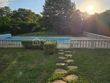 villa de luxe à vendre à estivareilles