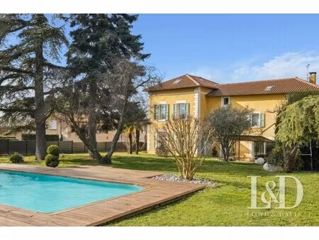 maison de luxe à vendre à reventin-vaugris