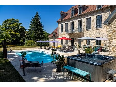 maison de luxe à vendre à château-chalon