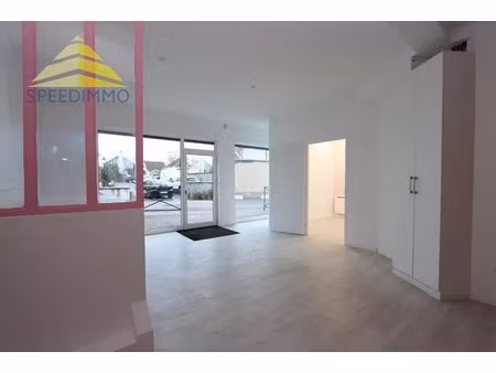 local commercial périgny (94)