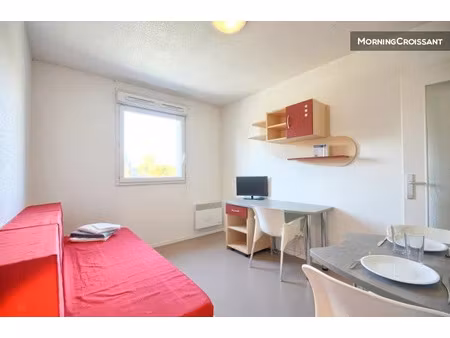 location meublée appartement 1 pièce 18 m² à douai (59500)  602 €