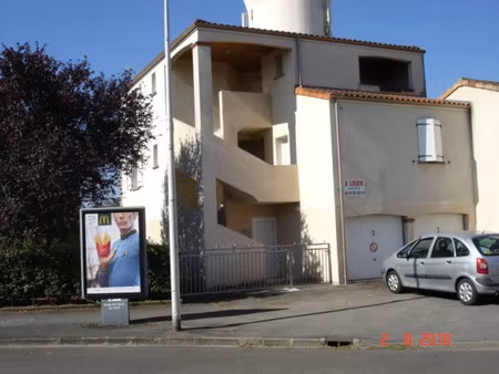 location appartement 1 pièce 23 m² à buxerolles (86180)  355 €