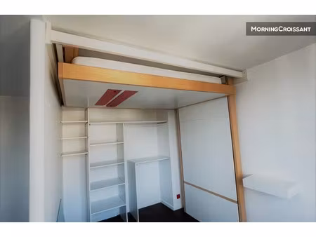 location meublée appartement 1 pièce 24 m² à suresnes (92150)  980 €