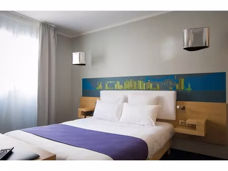 location meublée appartement 1 pièce 20 m² à caluire-et-cuire (69300)  1 350 €