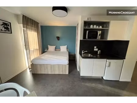 location meublée appartement 1 pièce 22 m² à palaiseau (91120)  2 108 €