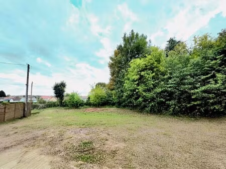 en vente terrain constructible 6 22 ares – 112 000 € |errouville
