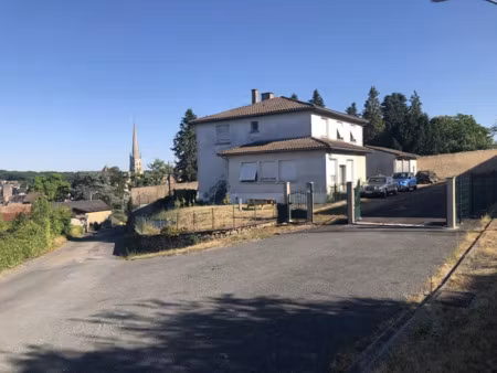 location meublée appartement 2 pièces 35 m² à saint-savin (86310)  480 €