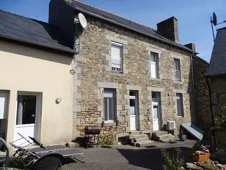 vente maison à saint-nicolas-du-pélem (22480) : à vendre / 339m² saint-nicolas-du-pélem