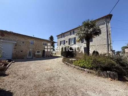 maison 13 pièces - 325 m²