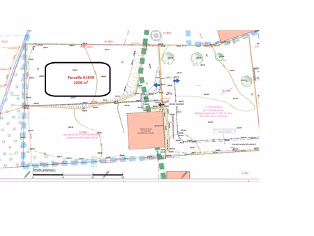 terrain non viabilisé les mollettes899 m2