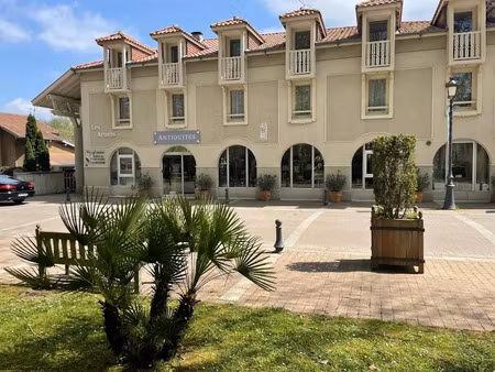 vente immeuble 38 pièces à eugénie-les-bains (40320)  943 200 €