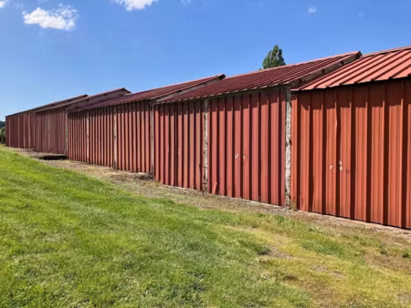 vente parking 252 m² à brugheas (03700)  127 200 €