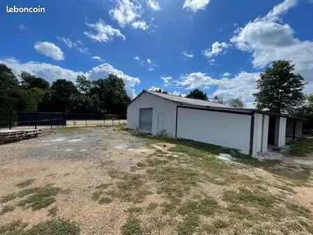 local entrepôt artisan