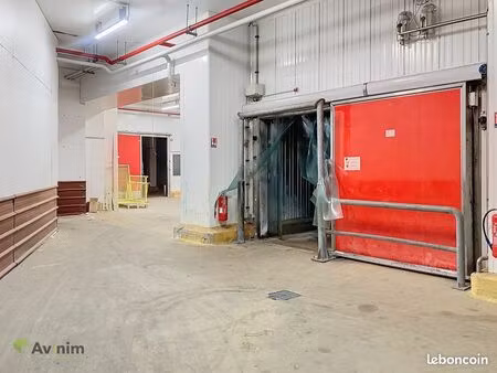 local 1048 m² épinal