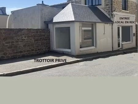 murs local commercial ou libéral 28 m2 et trottoir privé centre trébeurden proche office d