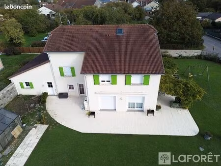 ferme 8 pièces 265 m²