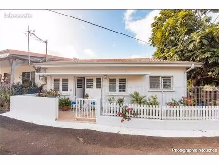 propriété 4 pièces 90 m²