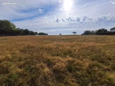 terrain 907 m² barbery