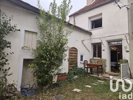 propriété 3 pièces 90 m²