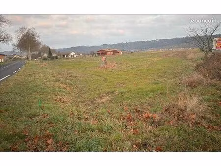 terrain 1 000 m² nailloux