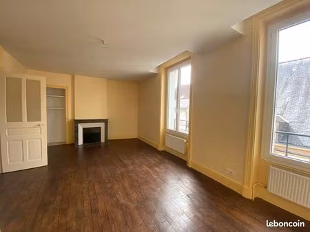 appartement 3 pièces 88 m²