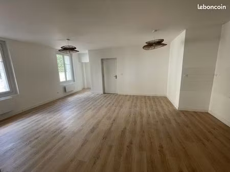 appartement 3 pièces 77 m²