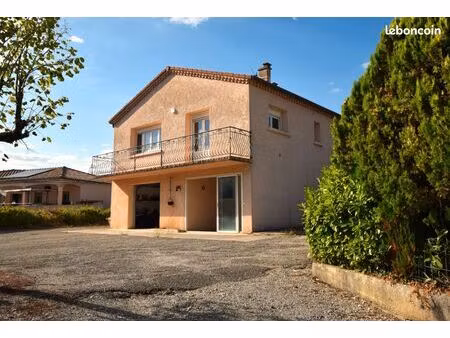 maison individuelle avec garage en sous-sol