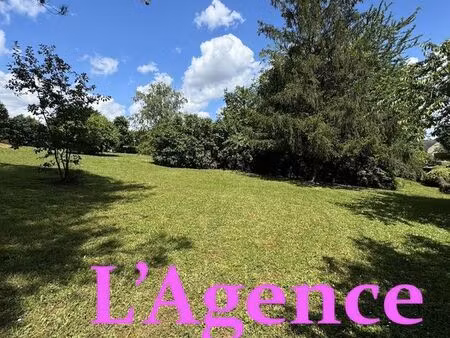 terrain 840 m² rochecorbon