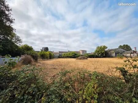 terrain 2 984 m² saint medard de guizieres