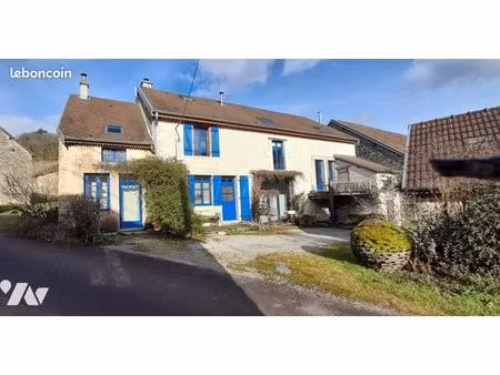 maison 8 pièces 160 m²