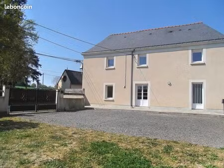 immeuble 535 m² la cornuaille