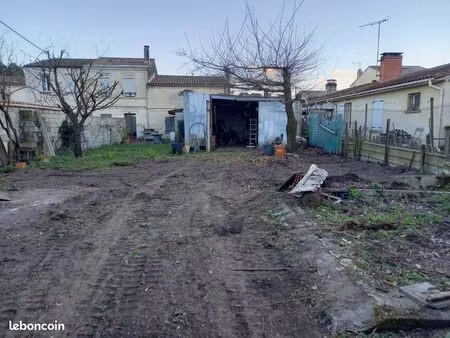 terrain et garage pauillac