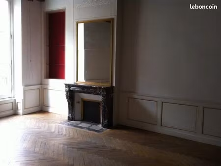 bureaux 65m2 bretonnerie