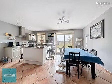 maison 6 pièces 160 m²