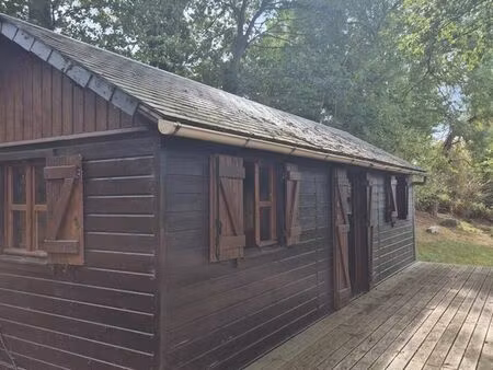 terrain avec chalet au calme
