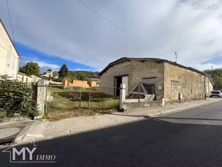 immeuble 1 pièce 150 m²