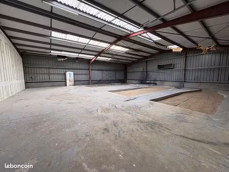 entrepôt 256 m² gouesnou