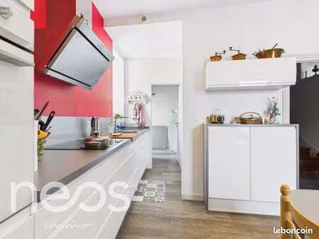 maison de village 8 pièces 198 m²