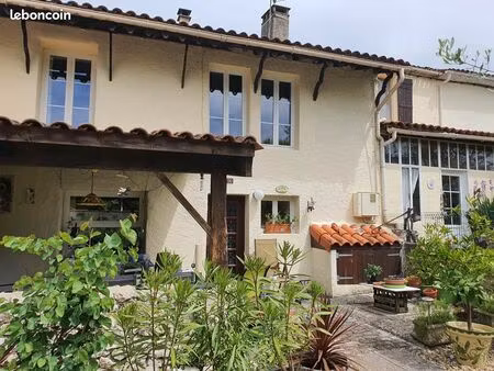 propriété 8 pièces 167 m²
