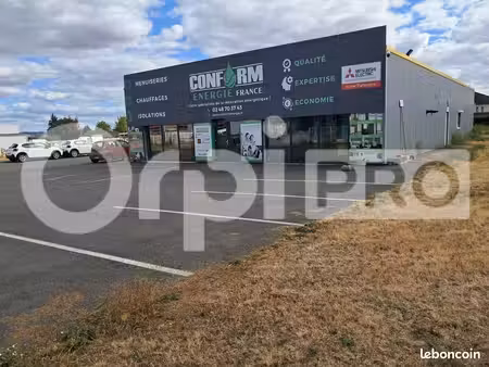 local commercial 525 m²