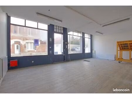 local commercial 77 m²