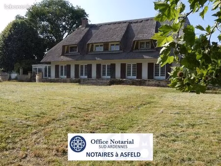 maison 8 pièces 240 m²