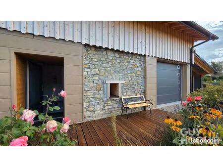 maison 6 pièces 195 m²