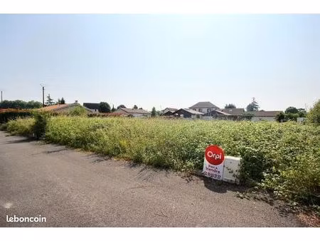 terrain 795 m² bellocq