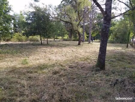 terrain 1 464 m² la salvetat saint gilles