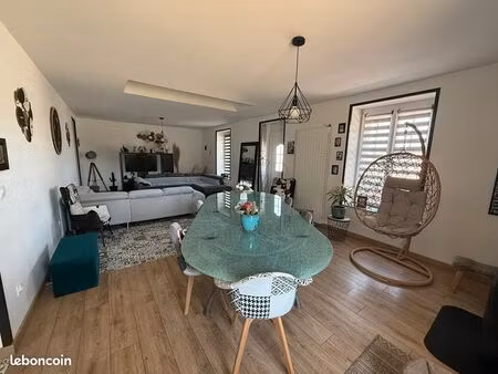 maison 8 pièces 200 m²