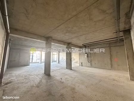 local commercial 157 m² ajaccio